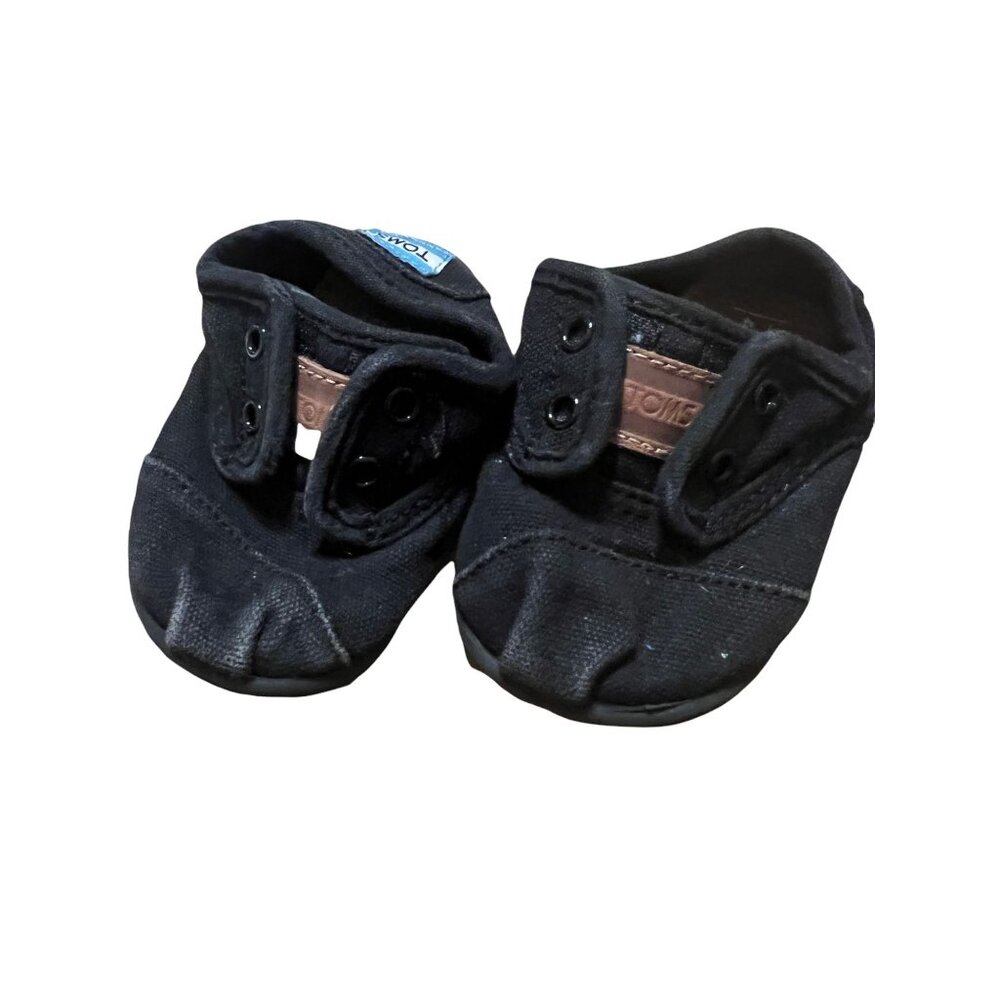 TOMS 500513 black slip on infant shoes hook and loop closure size 4